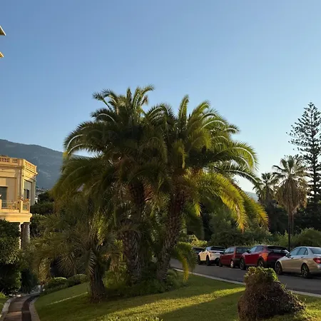 Apartamento Riviera Historic Imperial Sea And Garden