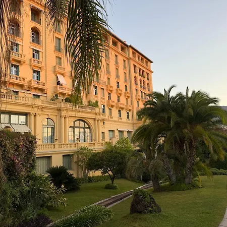 Apartamento Riviera Historic Imperial Sea And Garden *