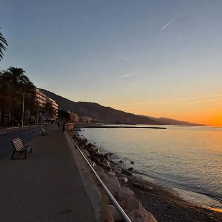 Apartamento Riviera Historic Imperial Sea And Garden *